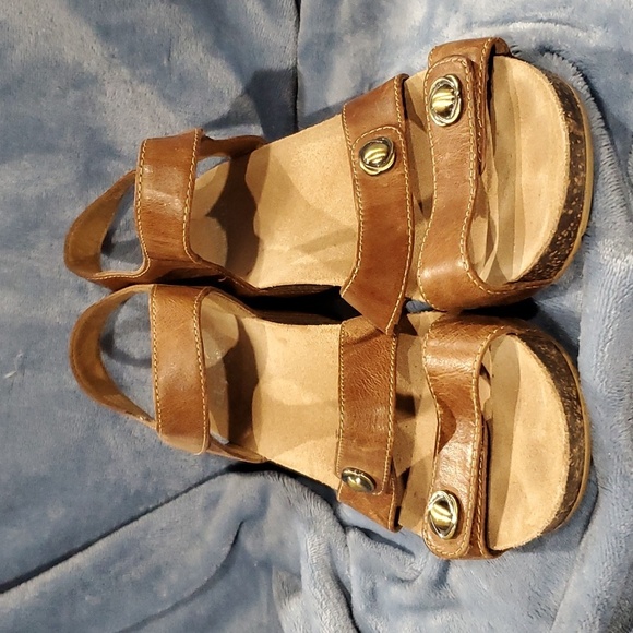 Dansko Savanah brown leather adjustable wedge sandals - Picture 1 of 14